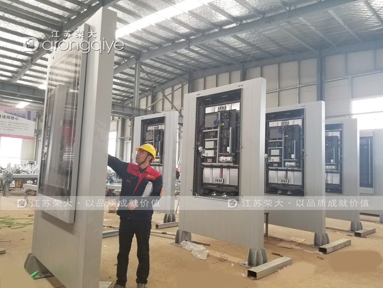 第一批江西智能公交站臺發貨圖一