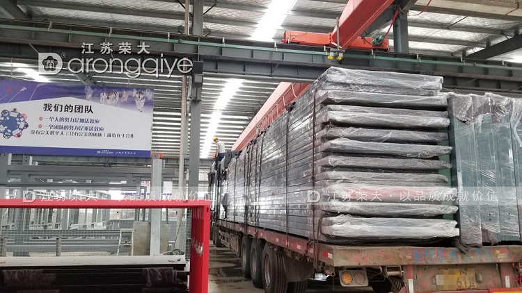 河南智能公交站臺發(fā)貨圖三