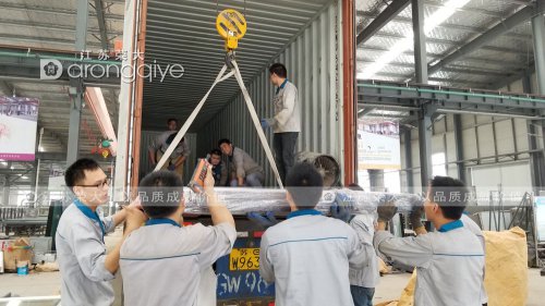 榮大候車亭走出國門,供應(yīng)法國候車亭產(chǎn)品案例